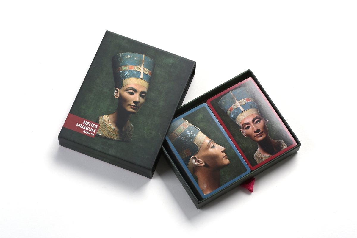 Playing cards Nefertiti